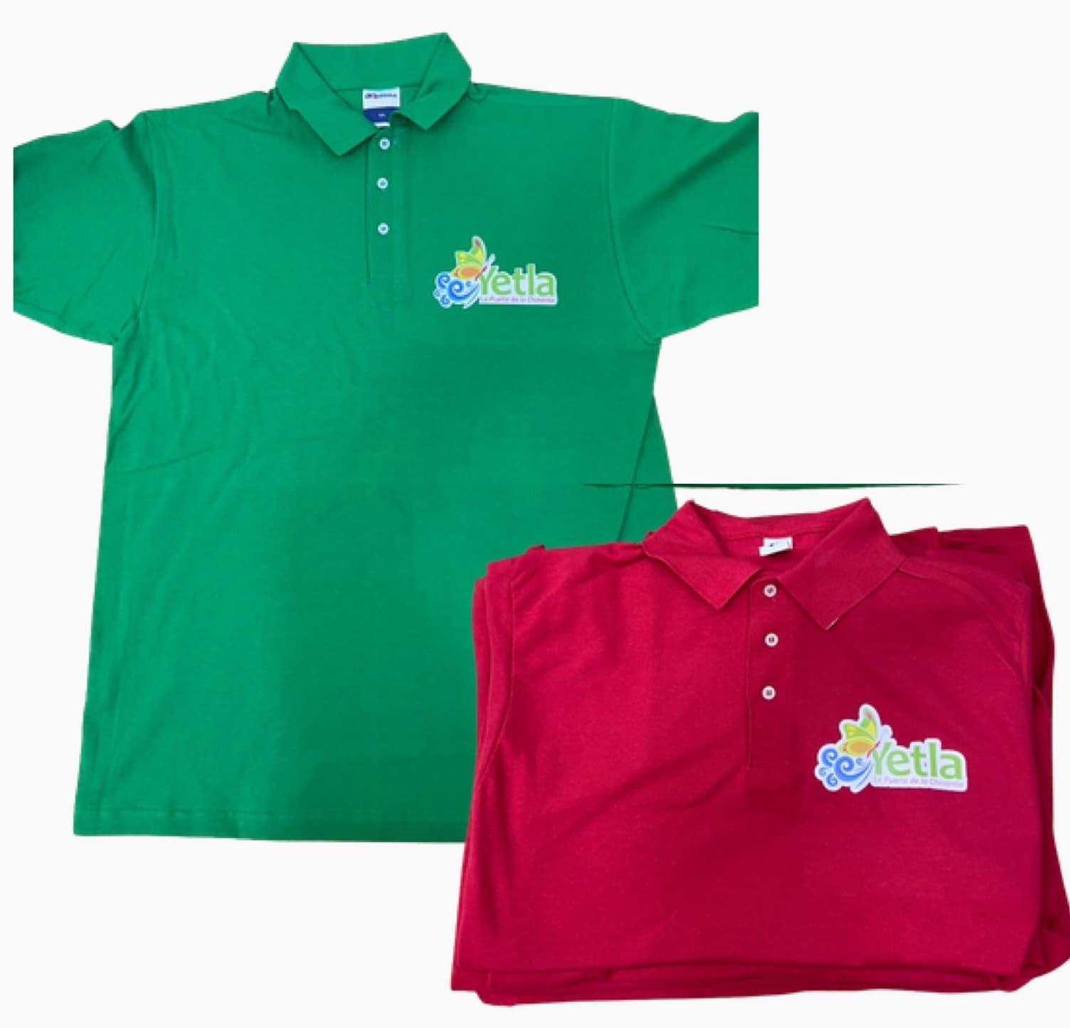 Playeras tipo polo verde y roja personalizadas con vinil impreso a todo color